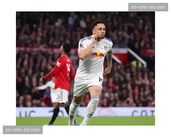 VAR争议再起：曼联对阵利兹联比赛中三次不利判罚引发争议